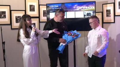 "ДІМАНЯ": персональну виставку картин презентував 16-річний рівнянин Дмитро Давидюк "ДІМАНЯ": персональну виставку картин презентував 16-річний рівнянин Дмитро Давидюк