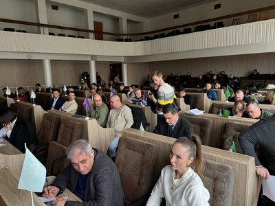 Премія міському голові, транспортна реформа та петиції: як минула сесія Черкаської міськради Премія міському голові, транспортна реформа та петиції: як минула сесія Черкаської міськради