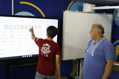 Вчитель та моряк, який тричі здійснив кругосвітню подорож. Історія викладача з Херсонщини Вчитель та моряк, який тричі здійснив кругосвітню подорож. Історія викладача з Херсонщини