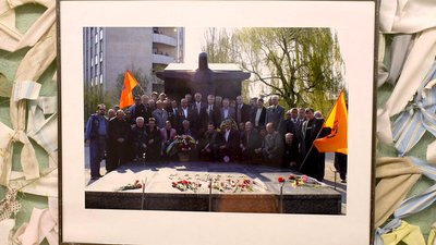 "Пронизані та обпалені Чорнобилем": у Кропивницькому відкрили фотовиставку "Пронизані та обпалені Чорнобилем": у Кропивницькому відкрили фотовиставку