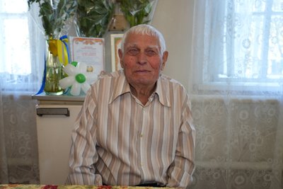 Пережив Голодомор, окупацію та примусові роботи в Німеччині. Жителю Самару Степану Прутенко виповнилось 100 років Пережив Голодомор, окупацію та примусові роботи в Німеччині. Жителю Самару Степану Прутенко виповнилось 100 років