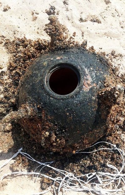 На Одещині військові моряки знищили міну На Одещині військові моряки знищили міну