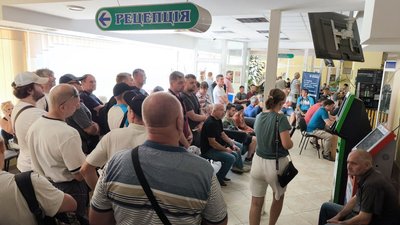 Оновлення даних у Луцькому ЦНАПі Оновлення даних у Луцькому ЦНАПі