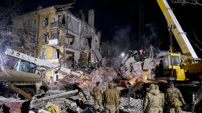 Наслідки обстрілу Краматорська 1 лютого. Фото: Донецька ОВА Наслідки обстрілу Краматорська 1 лютого. Фото: Донецька ОВА