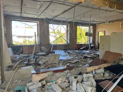 Смілянський коледж після ракетного удару: як навчаються студенти у сусідстві з руїнами