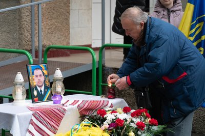 В Ужгороді відкрили меморіальну дошку на честь полеглого захисника Ігоря Прокопова В Ужгороді відкрили меморіальну дошку на честь полеглого захисника Ігоря Прокопова