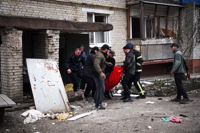 Ракетний удар по Сумах вдень 24 березня: є поранені люди Ракетний удар по Сумах вдень 24 березня: є поранені люди