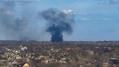 Аварія на Кіровоградщині: дві машини згоріли, один водій помер, інший травмований Аварія на Кіровоградщині: дві машини згоріли, один водій помер, інший травмований
