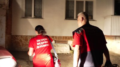 Як проходить нічне чергування бригад екстренної медичної допомоги у Рівному Як проходить нічне чергування бригад екстренної медичної допомоги у Рівному