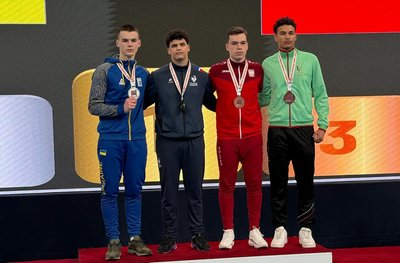 Артем Алексеєнко зі Звягеля — срібний призер Чемпіонату Європи з карате Артем Алексеєнко зі Звягеля — срібний призер Чемпіонату Європи з карате