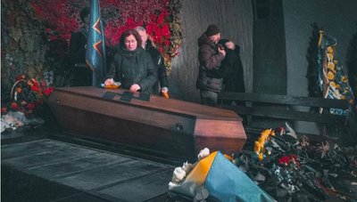 "Я мрію про те, щоб люди об’єдналися". Історія волонтерки та колишньої парамедикині батальону "Азов" Олени Мосійчук "Я мрію про те, щоб люди об’єдналися". Історія волонтерки та колишньої парамедикині батальону "Азов" Олени Мосійчук