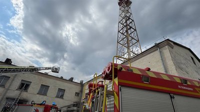 У Кропивницькому на території телецентру сталася пожежа: що відомо