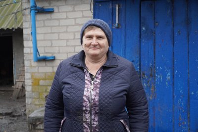 "Хай вбивають. Я нікуди не поїду". Як живуть ті, хто залишається в прифронтовому Новотроїцькому на Дніпропетровщині "Хай вбивають. Я нікуди не поїду". Як живуть ті, хто залишається в прифронтовому Новотроїцькому на Дніпропетровщині