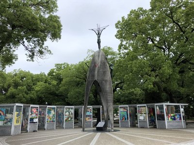 Як дозвілля з Середньовіччя стало символом миру та надії у ХХ столітті: у чому секрет оригамі Як дозвілля з Середньовіччя стало символом миру та надії у ХХ столітті: у чому секрет оригамі