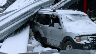 Атака на Чернігів 5 січня: вдруге за понад сім місяців росіяни поцілили по СТО Атака на Чернігів 5 січня: вдруге за понад сім місяців росіяни поцілили по СТО