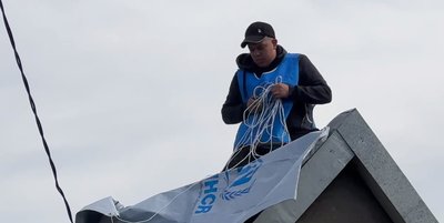 "Нас цим не залякаєш": жителі пошкоджених внаслідок дронової атаки будинків у Дніпровському районі "Нас цим не залякаєш": жителі пошкоджених внаслідок дронової атаки будинків у Дніпровському районі