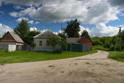 “Бог і люди нам допомагають”: як живе прикордонне село на Сумщині під час війни “Бог і люди нам допомагають”: як живе прикордонне село на Сумщині під час війни