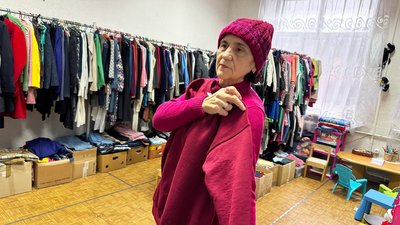 У Кропивницькому роздають новий одяг переселенцям з Херсонщини: де та як отримати У Кропивницькому роздають новий одяг переселенцям з Херсонщини: де та як отримати