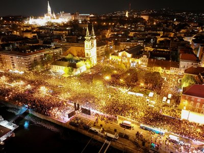 Орбан визнав поразку на виборах в Угорщині, "Тиса" Мадяра набирає конституційну більшість. Триває підрахунок голосів Орбан визнав поразку на виборах в Угорщині, "Тиса" Мадяра набирає конституційну більшість. Триває підрахунок голосів