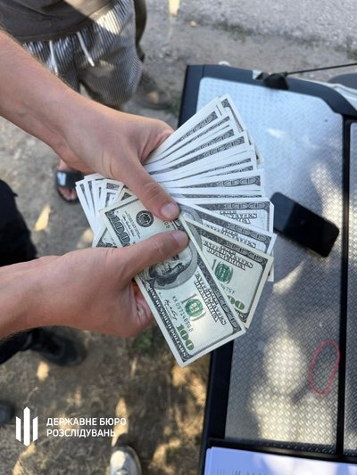 На Одещині прикордонник продавав військовозобов’язаним "футбольні тури" за кордон На Одещині прикордонник продавав військовозобов’язаним "футбольні тури" за кордон