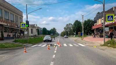 Травмувалися мотоцикліст та 14-річний велосипедист: на Хмельниччині сталися дві ДТП Травмувалися мотоцикліст та 14-річний велосипедист: на Хмельниччині сталися дві ДТП