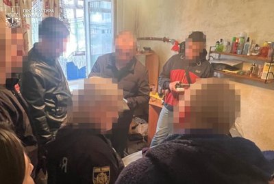 Переробляв та продавав зброю і зберігав боєприпаси: на Львівщині підозрюють 51-річного чоловіка Переробляв та продавав зброю і зберігав боєприпаси: на Львівщині підозрюють 51-річного чоловіка
