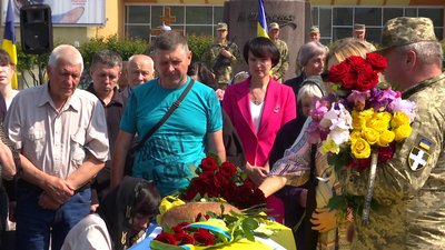 Був в АТО, а потім воював на Покровському напрямку: з сержантом Сергієм Козачуком попрощались у Рівному Був в АТО, а потім воював на Покровському напрямку: з сержантом Сергієм Козачуком попрощались у Рівному