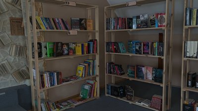Відшкодувати грант, за словами військової, має упродовж трьох років, сплачуючи податки за себе і найманого працівника Відшкодувати грант, за словами військової, має упродовж трьох років, сплачуючи податки за себе і найманого працівника