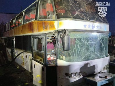 РФ атакувала південь Одещини: в Ізмаїльському порту пошкоджено судно, зруйновано СТО