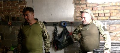 Майструють дрони у росіян під носом. Як сапери 102 бригади вдосконалюють та створюють машинки для розмінування Майструють дрони у росіян під носом. Як сапери 102 бригади вдосконалюють та створюють машинки для розмінування