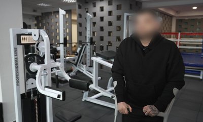 Володимир Грабован, ветеран, тренерка, тренажерний зал для ветеранів, 3 лютого 2026, Тернопіль Володимир Грабован, ветеран, тренерка, тренажерний зал для ветеранів, 3 лютого 2026, Тернопіль