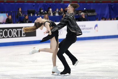 Ірина Підгайна та Артем Коваль на юніорському ЧС з фігурного катання Ірина Підгайна та Артем Коваль на юніорському ЧС з фігурного катання