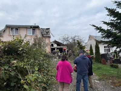 Наслідки обстрілу в Малехові Наслідки обстрілу в Малехові