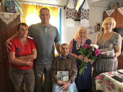 65 років разом: подружжя з Волині відсвяткувало "Залізне весілля"