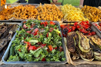 Зібрали 300 тисяч гривень для армії: як минув Виделкаfest в Одесі Зібрали 300 тисяч гривень для армії: як минув Виделкаfest в Одесі