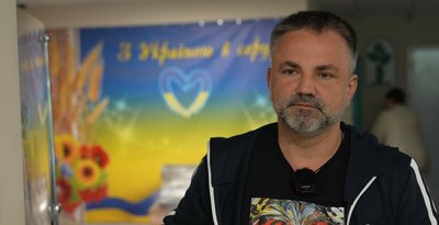 “Дивлюсь, під дверима лежить людина вся в крові”: очевидці про російський удар по автобусу в Білопіллі “Дивлюсь, під дверима лежить людина вся в крові”: очевидці про російський удар по автобусу в Білопіллі