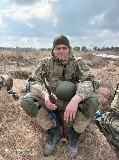 "Ми мріяли про майбутнє". Рідні розповіли про загиблого захисника із Сум Владислава Лисянського "Ми мріяли про майбутнє". Рідні розповіли про загиблого захисника із Сум Владислава Лисянського