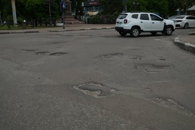 У Сумах перекриють Петропавлівську через ремонт дороги: де будуть об'їзні шляхи У Сумах перекриють Петропавлівську через ремонт дороги: де будуть об'їзні шляхи