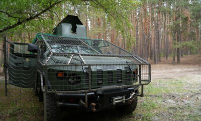 Як бійці бригади НГУ "Хартія" тренуються на вітчизняному бронеавтомобілі "Новатор" Як бійці бригади НГУ "Хартія" тренуються на вітчизняному бронеавтомобілі "Новатор"