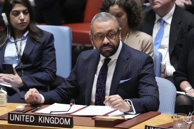 Міністр закордонних справ Британії Джеймс Клеверлі оон Міністр закордонних справ Британії Джеймс Клеверлі оон