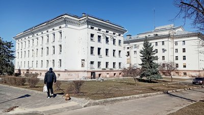 “Квартири немає, житла немає”. Російські авіабомби вдарили по центру Краматорська: що розповідають жителі “Квартири немає, житла немає”. Російські авіабомби вдарили по центру Краматорська: що розповідають жителі