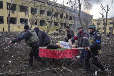 "Українські фотографи стали суб'єктними": велике інтерв'ю про фотожурналістику в Україні "Українські фотографи стали суб'єктними": велике інтерв'ю про фотожурналістику в Україні
