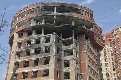 Бізнес-центр в Одесі, пошкоджений через російський ракетний обстріл, 14 червня 2023 Бізнес-центр в Одесі, пошкоджений через російський ракетний обстріл, 14 червня 2023