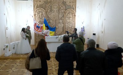 Одруження у День закоханих: Черкасах побралися одинадцять пар Одруження у День закоханих: Черкасах побралися одинадцять пар