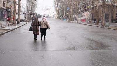 Травми через ожеледицю: як три дні слизьких доріг відчули на собі миколаївці Травми через ожеледицю: як три дні слизьких доріг відчули на собі миколаївці