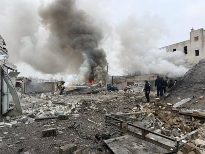 Пожежа у гаражному кооперативі в Шевченківському районі Харкова, яка зайнялася через вибух Пожежа у гаражному кооперативі в Шевченківському районі Харкова, яка зайнялася через вибух