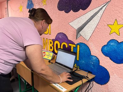 «Ми виходили з Маріуполя пішки»: історія Тетяни Глєбової — вчительки, яка увійшла до ТОП-10 найкращих в Україні «Ми виходили з Маріуполя пішки»: історія Тетяни Глєбової — вчительки, яка увійшла до ТОП-10 найкращих в Україні