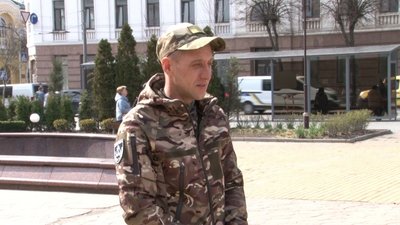 "Накрився ковдрою і співав тихенько гімн наш". Оборонець із Вінниччини — про три роки в полоні та плани після звільнення