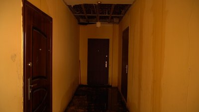 «Квартири заливає дощем»: у Кропивницькому вигорілий понад два місяці тому будинок залишається без даху «Квартири заливає дощем»: у Кропивницькому вигорілий понад два місяці тому будинок залишається без даху