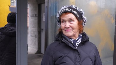 "Все в туалетному папері та блювоті": в якому стані мобільне укриття в центрі Дніпра "Все в туалетному папері та блювоті": в якому стані мобільне укриття в центрі Дніпра